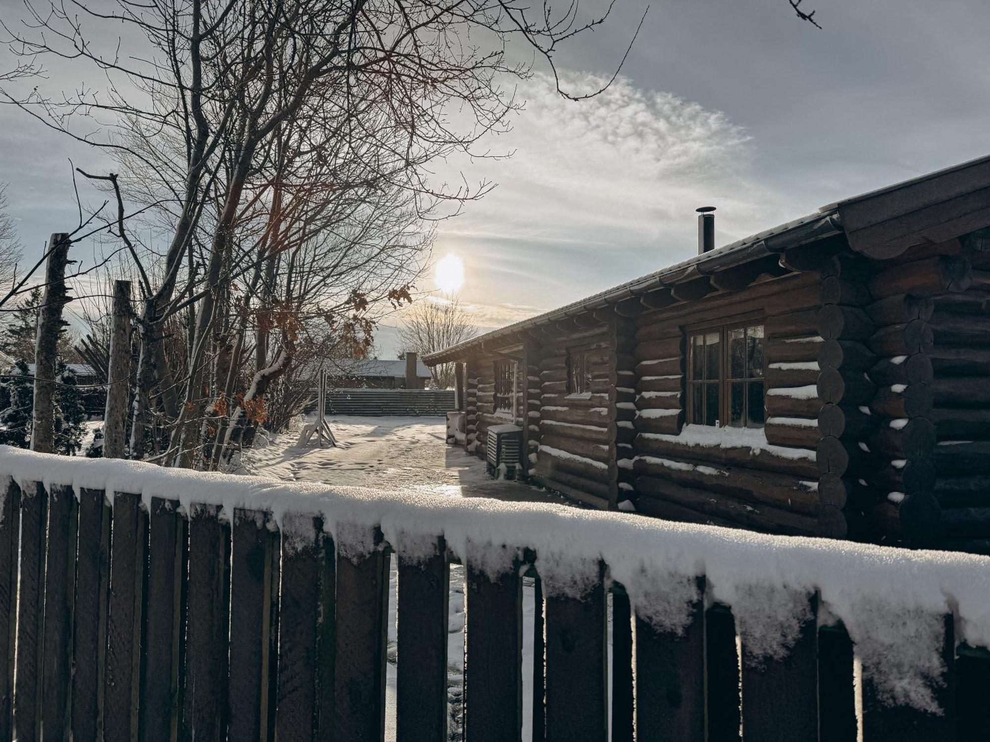 Fjordhygge - Authentic Wood Log Cabin Summerhouse Near Water, Fjord And Forest Jægerspris Esterno foto